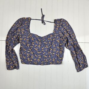 American Eagle peasant floral long sleeve top